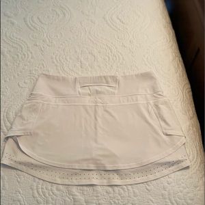 Athleta white tennis/running skort